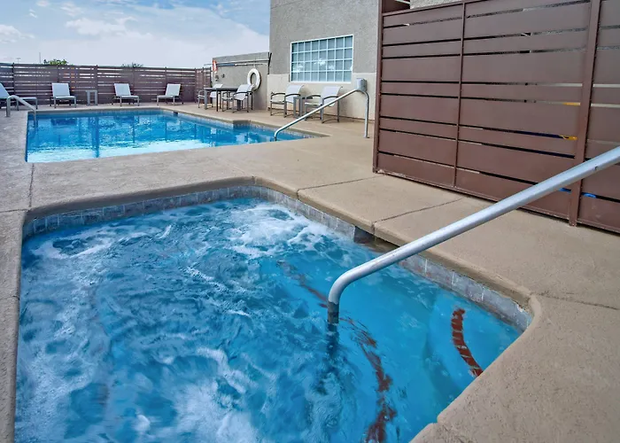 Comfort & Near Ft Huachuca 4* Sierra Vista