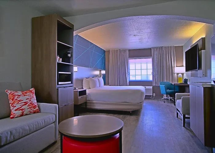 Comfort & Near Ft Huachuca Hotel 4*